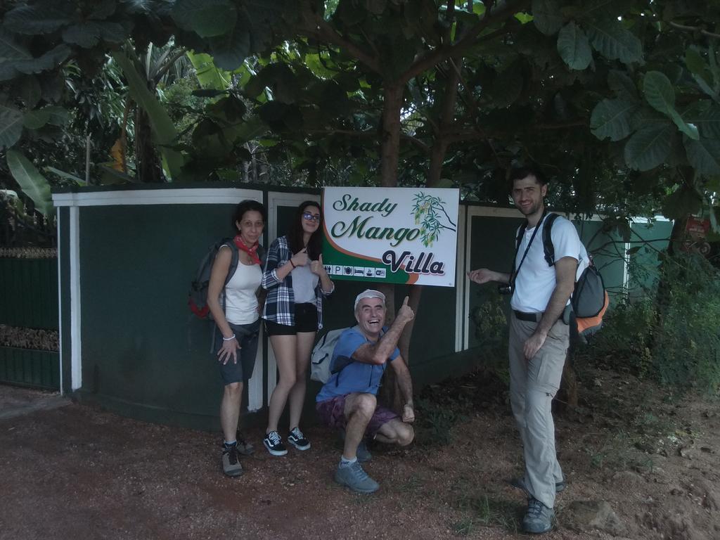 Shady Mango Villa Сигирия Екстериор снимка