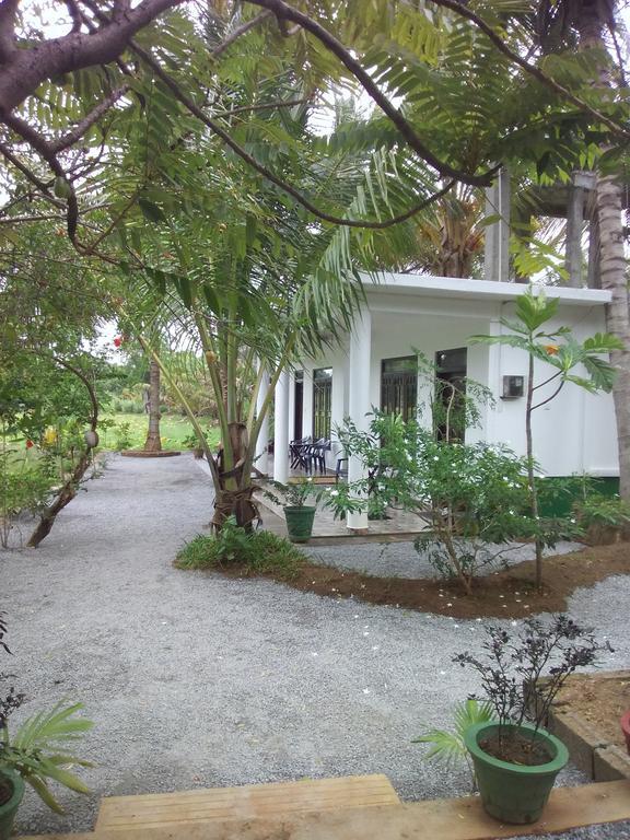 Shady Mango Villa Сигирия Екстериор снимка